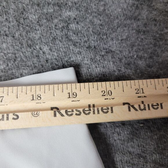 Peter Millar Crown Sport Golf Short Men's Size 38 Performance Ivory Beige - Picture 7 of 9